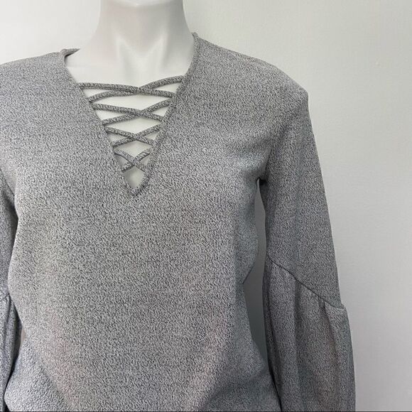 Shilla the Label Poof Balloon Sleeve Sweater - Picture 3 of 7